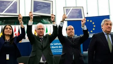 Salen de prisión en Venezuela los ganadores del Premio Sájarov