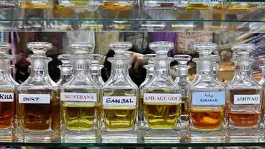 Perfumería tradicional india de 200 años que sobrevivió a Chanel Perfumería tradicional india de 200 años que sobrevivió a Chanel