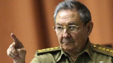 Raúl Castro dejará la presidencia en abril