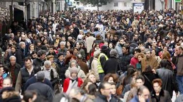 La población española supera los 46,5 millones gracias a la inmigración