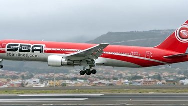 Pasajeros de Santa Bárbara Airlines denuncian estar varados