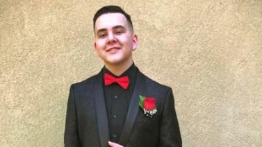 Anuncio de que hijo de Jenni Rivera es gay ayuda a jóvenes, según activistas