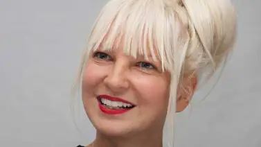 Sia publica foto desnuda contra paparazzi (+Foto) Sia publica foto desnuda contra paparazzi (+Foto)