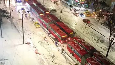 Fuerte granizada genera caos en el noroeste de Bogotá (+Videos) Fuerte granizada genera caos en el noroeste de Bogotá (+Videos)