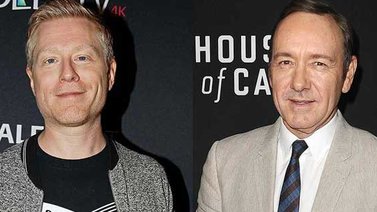 Actor Anthony Rapp acusa a Kevin Spacey de acoso sexual y fuerza su disculpa