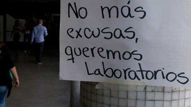 Bibliotecas escolares "lidian" con internet