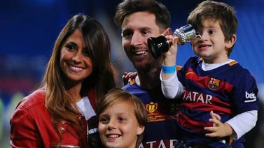 Hijo menor de Messi causó ternura en internet tras cantar en Catalán (+Video)