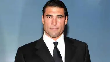 Eduardo Yáñez pidió disculpas a reportero por haberlo golpeado (+Video) Eduardo Yáñez pidió disculpas a reportero por haberlo golpeado (+Video)