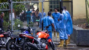 Amigos le dan "la cola" y aparece muerta