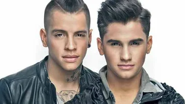 Este cantante de la Melodía Perfecta tendría un "jujú" con una conejita Playboy (+Foto)