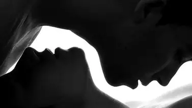 Sexólogo recomienda masajes eróticos para mantener la "llama viva" entre la pareja Sexólogo recomienda masajes eróticos para mantener la "llama viva" entre la pareja