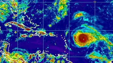 Irma se convierte en huracán de categoría cuatro en su ruta hacia el Caribe