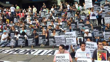 Venezolanos rindieron tributo en Chacao a los caídos durante manifestaciones (+Fotos)