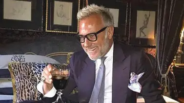 Gianluca Vacchi le "saca fiesta" a una animadora mexicana Gianluca Vacchi le "saca fiesta" a una animadora mexicana