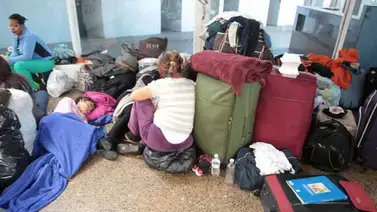 Aeropuerto de Cúcuta no permitirá que venezolanos pernocten en sus instalaciones Aeropuerto de Cúcuta no permitirá que venezolanos pernocten en sus instalaciones