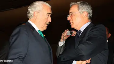 Uribe y Pastrana piden revisar supuestos pagos de Odebrecht a campaña Santos Uribe y Pastrana piden revisar supuestos pagos de Odebrecht a campaña Santos