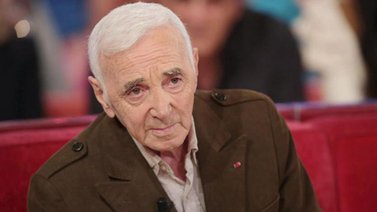 Charles Aznavour recibió por fin su estrella en el Paseo de la Fama en Hollywood