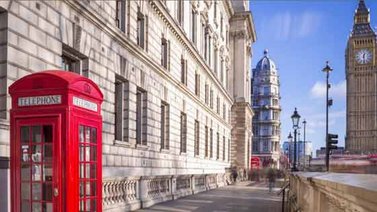 Gobierno británico amenazó por "error" a 100 europeos