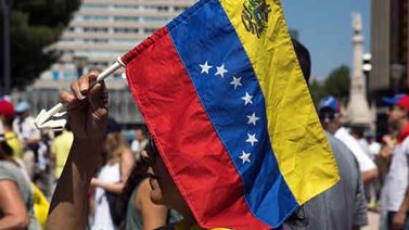 Exilio venezolano de Miami pide a Pence un "urgente alivio migratorio"