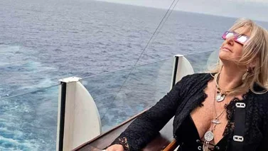 Bonnie Tyler canta "Total Eclipse" a bordo de un crucero (+Video)