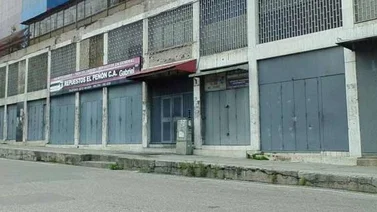 Comercios se mantienen cerrados en La Baralt, San Martín y Quinta Crespo (+Fotos)