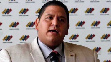 Rector Rondón rechaza que funcionarios públicos sean obligados a votar