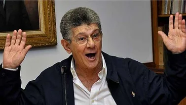 Locutor VTV dijo que Acta de Independencia fue redactada por "Fernando" Isnardi y no por Francisco Isnardi