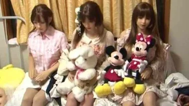 Japoneses encuentran el amor en muñecas de silicona (+Video)