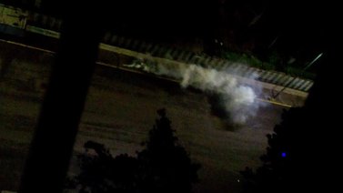 Hubo cacerolazo y represión en residencia Longaray de El Valle (+Videos y fotos)