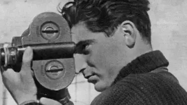 Robert Capa, la leyenda del fotoperiodismo ya tiene una muestra permanente Robert Capa, la leyenda del fotoperiodismo ya tiene una muestra permanente