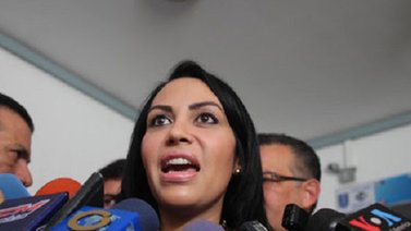 Delsa Solorzano denunció los hechos irregulares ocurridos en la AN