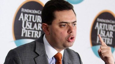 Ecarri: Gobierno convirtió escuelas en nichos de chantaje
