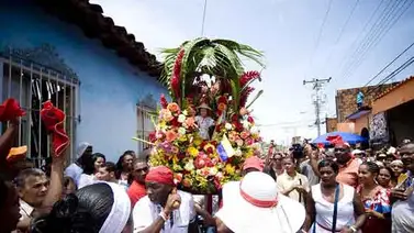 Con tambores, danzas y cantos comienzan las fiestas por el Día de San Juan Con tambores, danzas y cantos comienzan las fiestas por el Día de San Juan