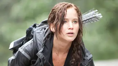 Niña usa técnica de la película "Los juegos del hambre" para rescatar a su amiga Niña usa técnica de la película "Los juegos del hambre" para rescatar a su amiga