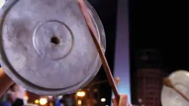 Cacerolas sonaron en distintas partes de Caracas (+Videos) Cacerolas sonaron en distintas partes de Caracas (+Videos)