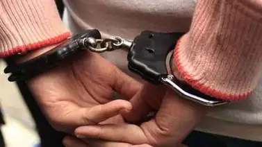 Brasileña quemó las manos de su nieta en castigo por "mal comportamiento" Brasileña quemó las manos de su nieta en castigo por "mal comportamiento"