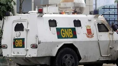 Investigarán al militar que condujo la tanqueta que tumbó portón en Valle Hondo