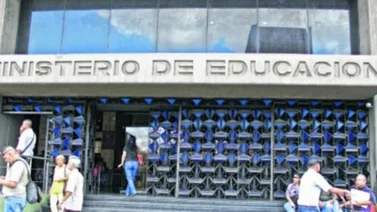Ratifican sanciones a nueve colegios privados por "irrespetar" símbolos patrios