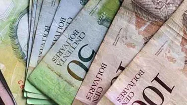 El bolívar se devalúa un 67% con nuevo sistema de divisas en Venezuela