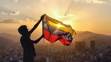 Nuestro "Gloria al Bravo Pueblo" se inmortalizó el 25 de mayo 1881 Nuestro "Gloria al Bravo Pueblo" se inmortalizó el 25 de mayo 1881