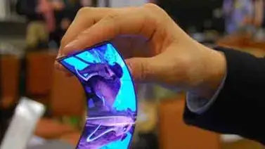 Samsung presenta su primer pantalla OLED "flexible" Samsung presenta su primer pantalla OLED "flexible"