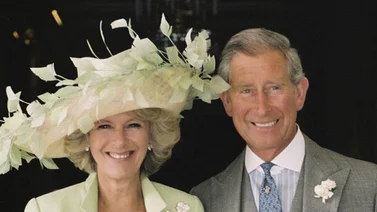 Príncipe Carlos y Camilla, "conmocionados" por el atentado