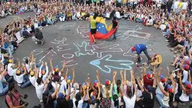 Venezolanos en Miami recordaron que están "lejos, pero no ausentes" Venezolanos en Miami recordaron que están "lejos, pero no ausentes"