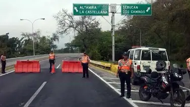 PNB mantiene cerrado acceso a la Cota Mil por El Marqués PNB mantiene cerrado acceso a la Cota Mil por El Marqués