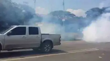 Reportan que GNB reprime a manifestantes en distribuidor Los Samanes, Valencia (+Video) Reportan que GNB reprime a manifestantes en distribuidor Los Samanes, Valencia (+Video)