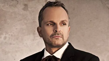 Miguel Bosé considera que Donald Trump hace de la presidencia de EEUU un "show"
