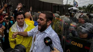 Juan Requesens denuncia robo de su celular