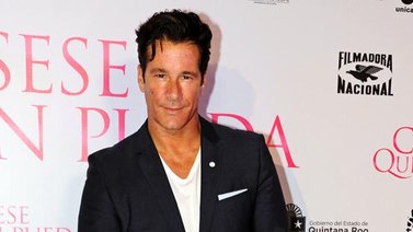 Acusan a Fernando Carrillo de mal padre