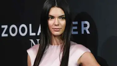 Pepsi retira polémico anuncio donde sale Kendall Jenner (+Video) Pepsi retira polémico anuncio donde sale Kendall Jenner (+Video)