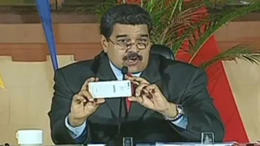 Gobierno aprueba recursos para la compra de 30 mil celulares destinados a los Clap